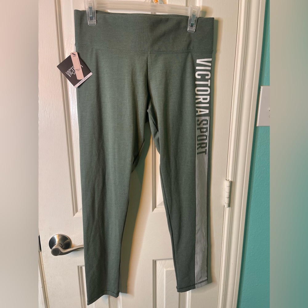 Victoria’s Secret sport, yoga pants,army, green, new with tags.